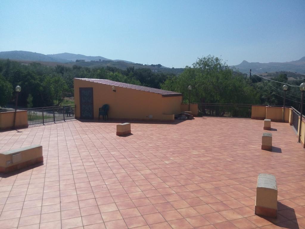 Agriturismo La Targa Buonfornello المظهر الخارجي الصورة