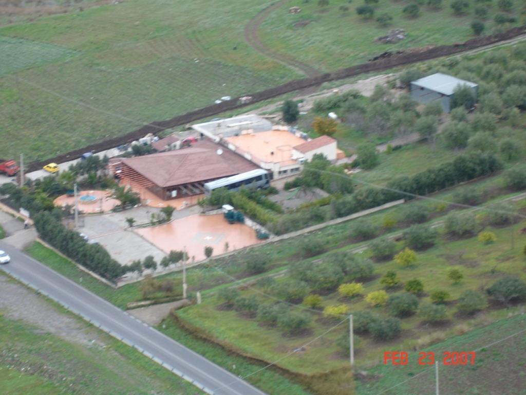 Agriturismo La Targa Buonfornello المظهر الخارجي الصورة