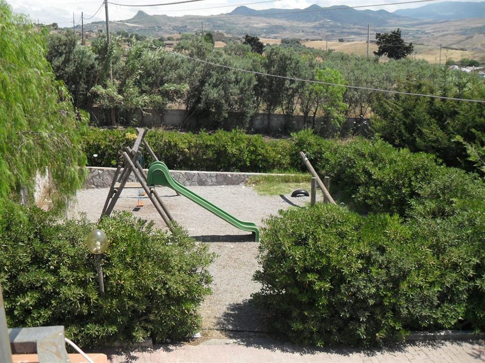 Agriturismo La Targa Buonfornello المظهر الخارجي الصورة